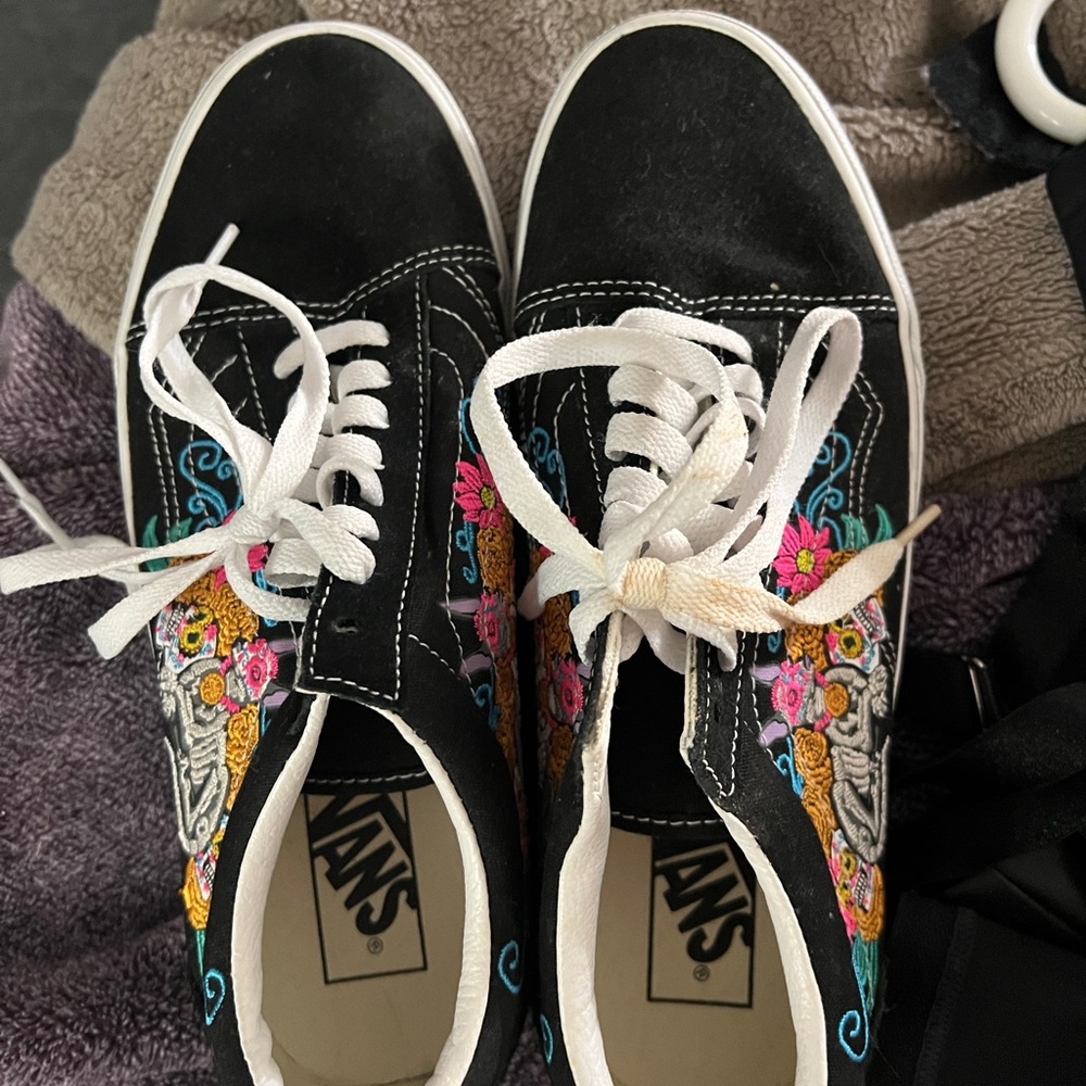 Vans Women's Black and floral "Dia De Los Muertos" Old Skools